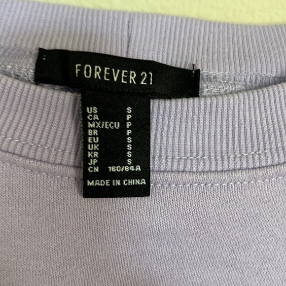 Forever 21 Crop Tops. Lavender long sleeved and black tank. lot of 2 - Picture 3 of 7